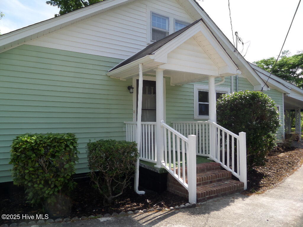 108 Swan Point Road Bayboro, NC 28515 - Photo 3 of 44 SAM_7380