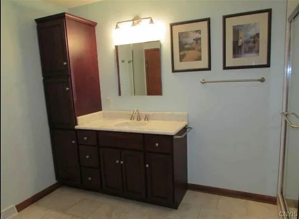$2,900 | 372 Summerhaven Drive North, Manlius, NY 13057