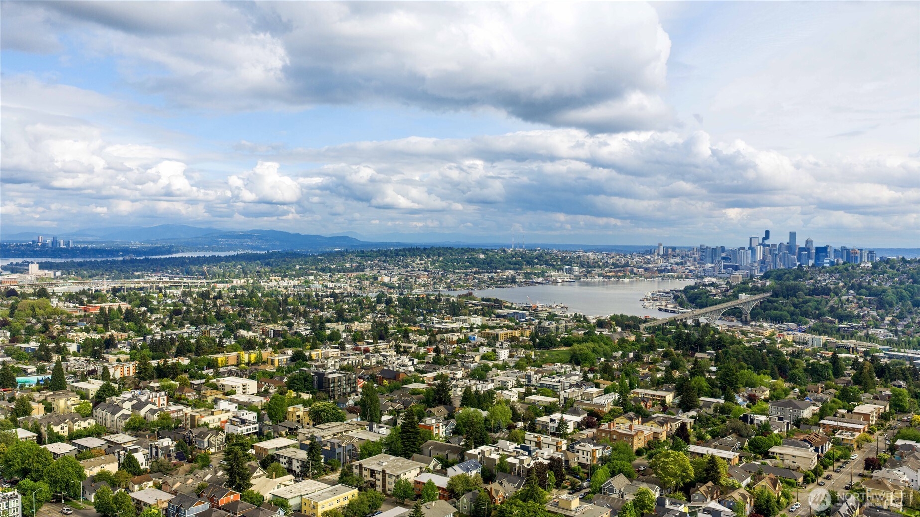 4420 Dayton Avenue North, Unit 2 Seattle, WA 98103 - Photo 32 of 32