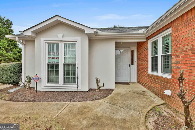 $249,000 | 280 Wilbanks Drive, Fayetteville, GA 30215