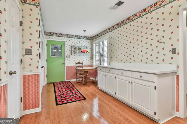 $249,000 | 280 Wilbanks Drive, Fayetteville, GA 30215