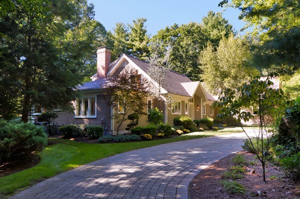 219 Far Reach Road Westwood, MA 02090 - Photo 1 of 30 Gallery Image 1