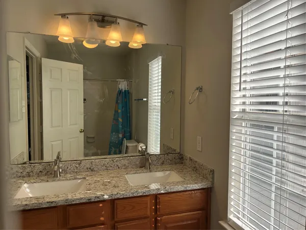 $2,300 | 811 Spring Valley Court, Sugar Land, TX 77479