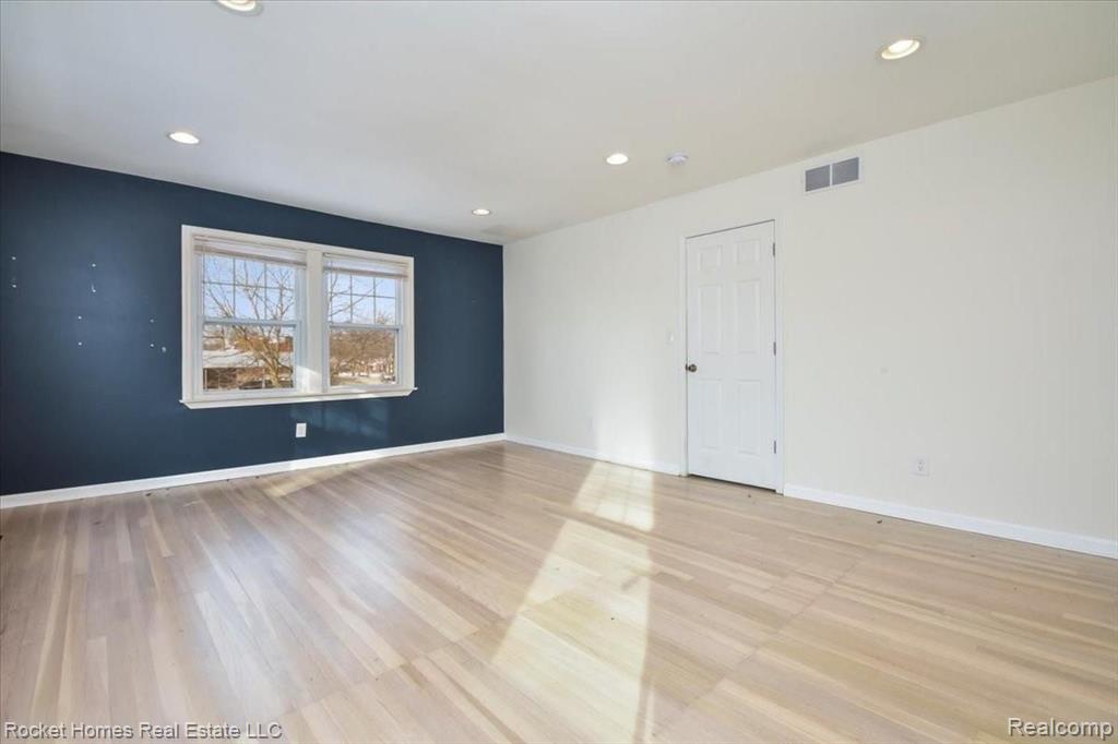 1452 Bishop Road Grosse Pointe Park, MI 48230 - Photo 22 of 48