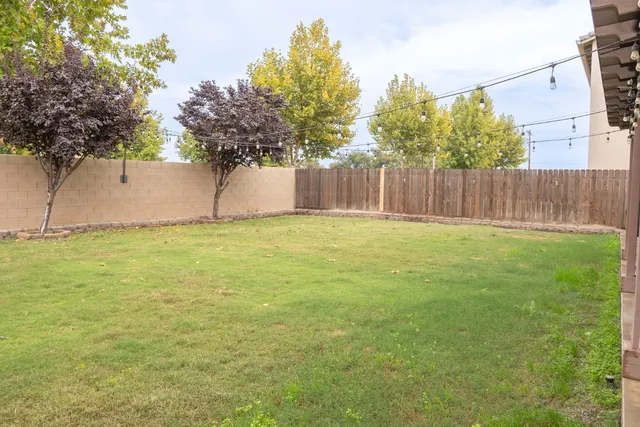 $464,900 | 6974 East Atchison Street, Fresno, CA 93727