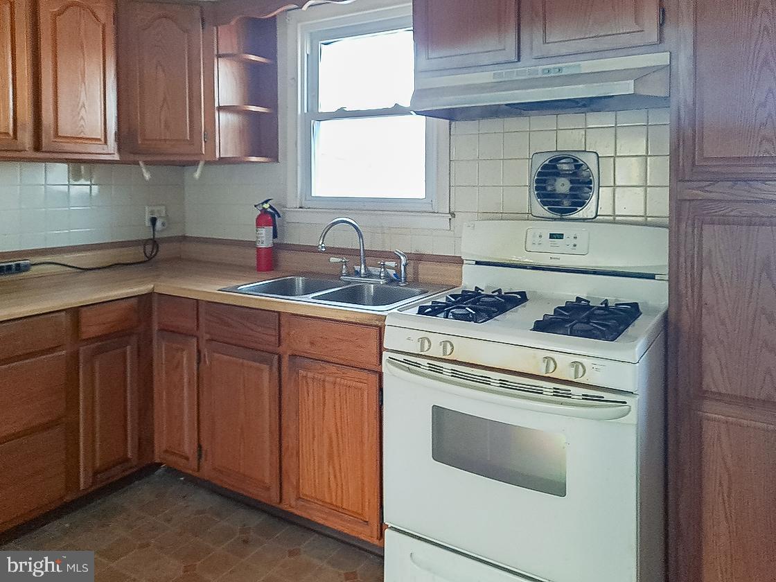 811 Rancocas Avenue Riverside, NJ 08075 - Photo 7 of 19