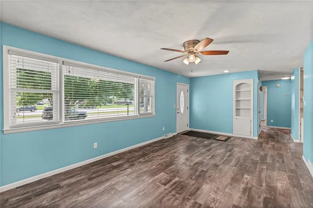 $300,000 | 207 Kristine Avenue, Clinton, MO 64735