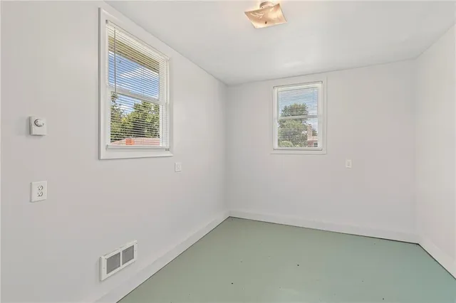 $300,000 | 207 Kristine Avenue, Clinton, MO 64735