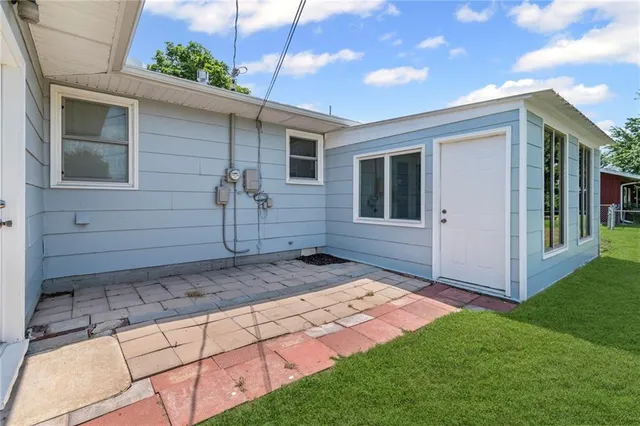 $300,000 | 207 Kristine Avenue, Clinton, MO 64735