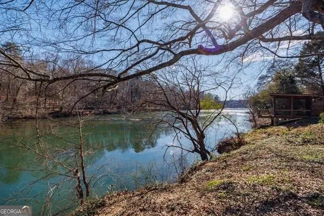 $995,000 | 3941 Paces Ferry Drive Southeast, Atlanta, GA 30339