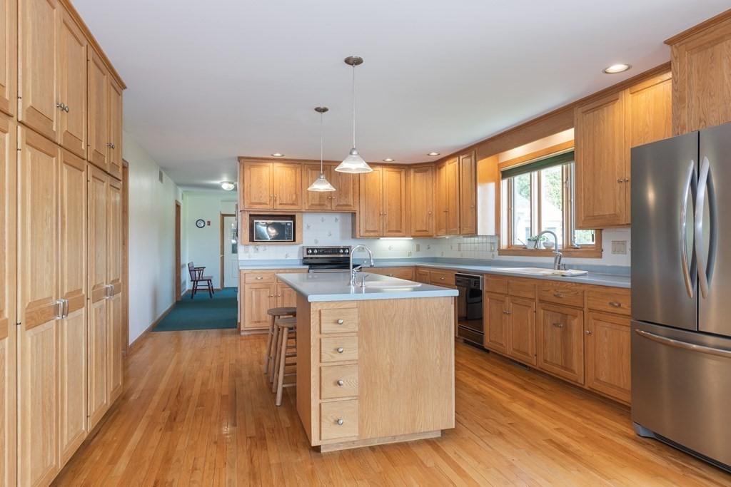 72 Mt Warner Road Hadley, MA 01035 - Photo 11 of 42 Gallery Image 11