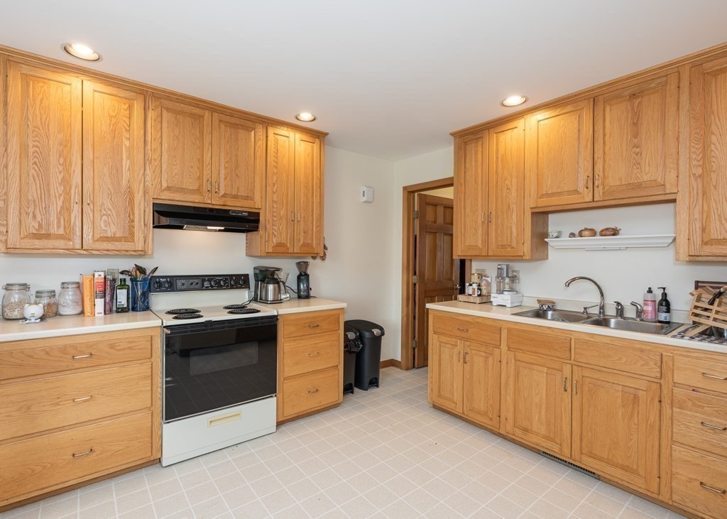 72 Mt Warner Road Hadley, MA 01035 - Photo 22 of 42 Gallery Image 22