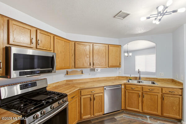 9458 East Bench Mark Loop Tucson, AZ 85747 - Photo 12 of 28 Kitchen