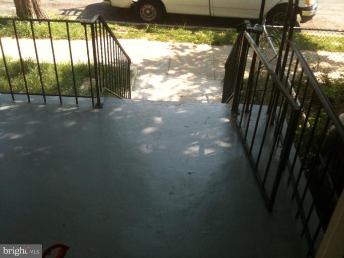 1418 Ridge Place Southeast Washington, DC 20020 - Photo 4 of 23 Front Porch
