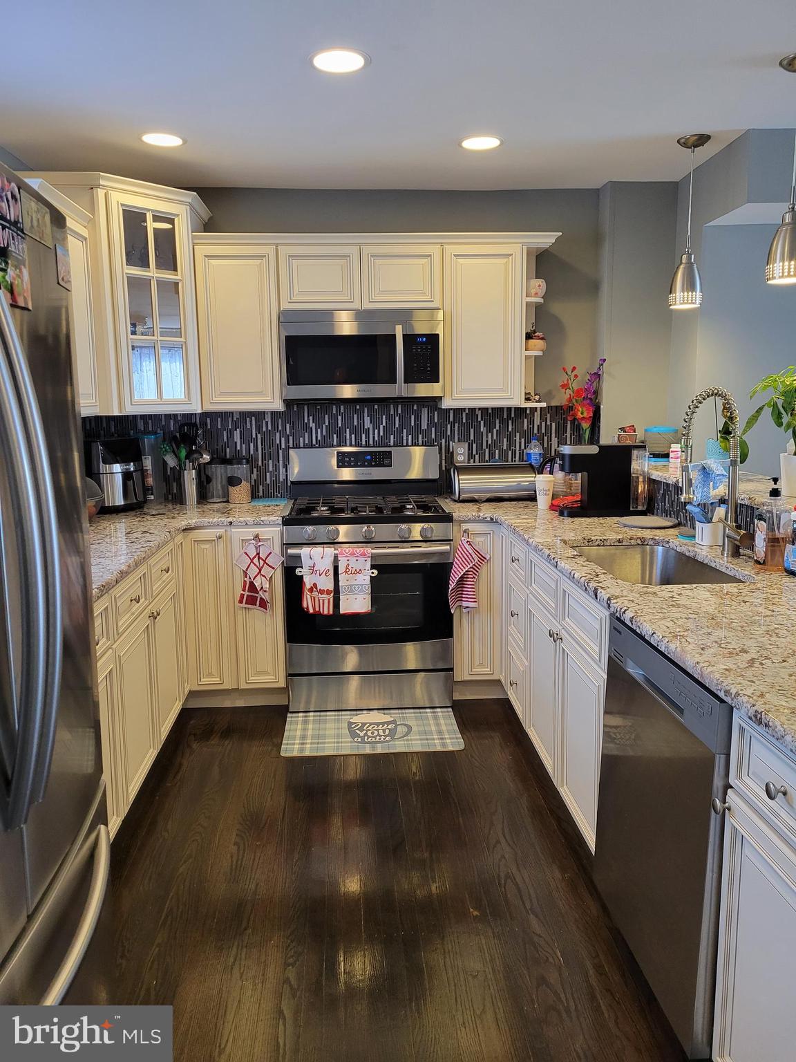 12028 Covert Road Philadelphia, PA 19154 - Photo 19 of 49 Gallery Image 19