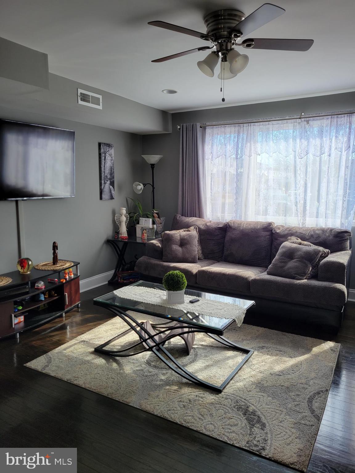 12028 Covert Road Philadelphia, PA 19154 - Photo 2 of 49 Gallery Image 2
