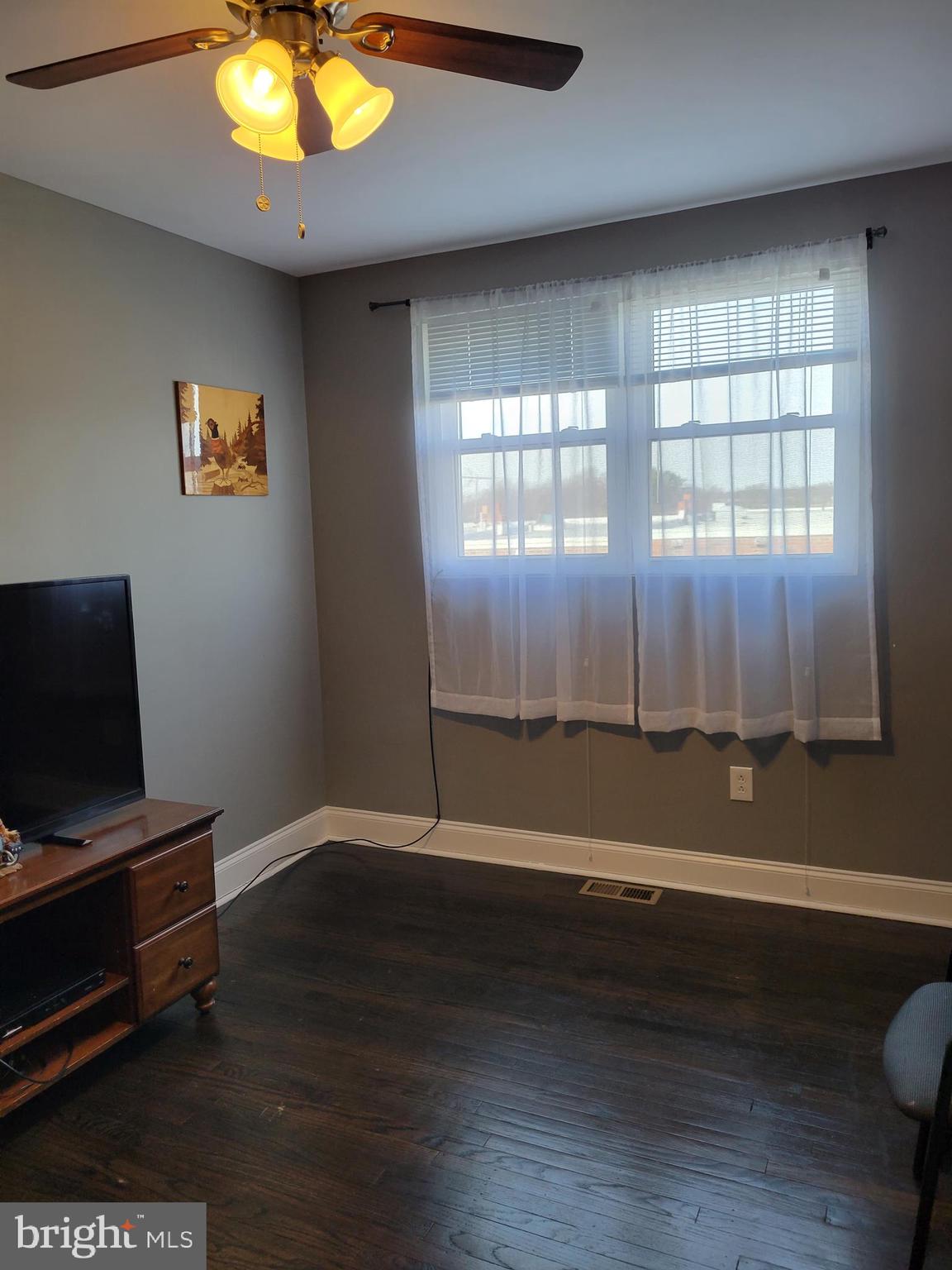 12028 Covert Road Philadelphia, PA 19154 - Photo 36 of 49 Gallery Image 36