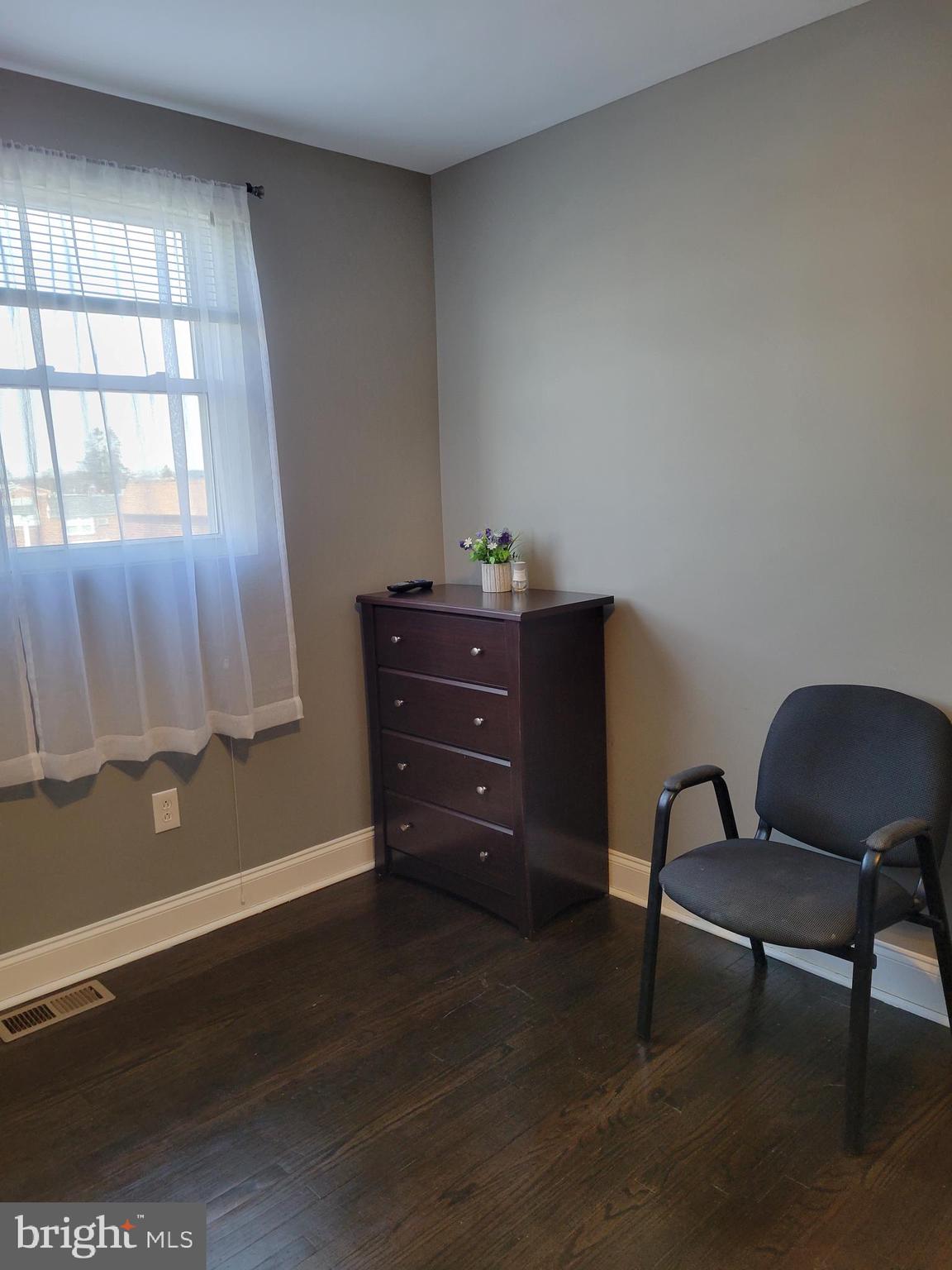 12028 Covert Road Philadelphia, PA 19154 - Photo 37 of 49 Gallery Image 37