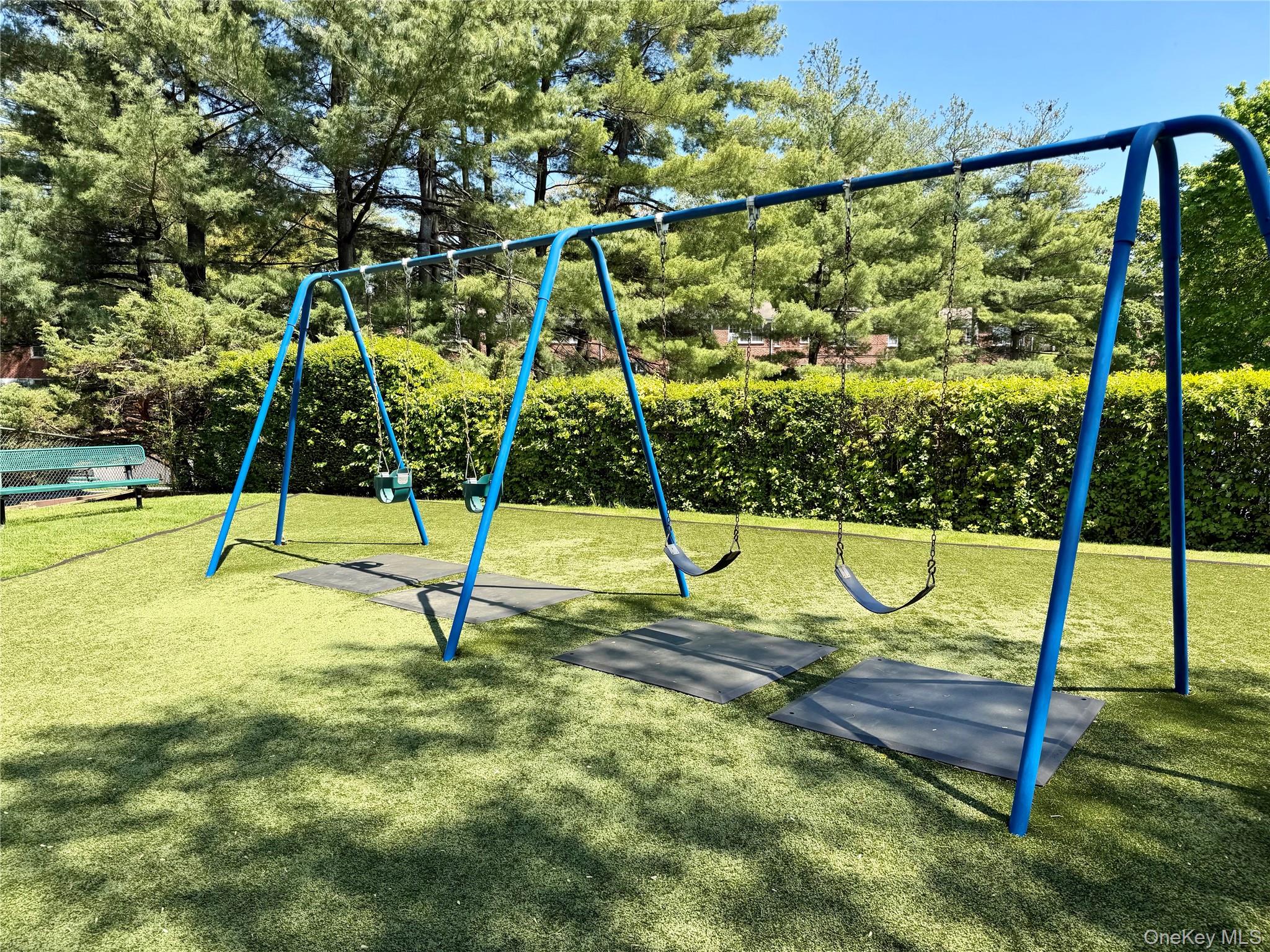 182 Pinewood Road, Unit 24 Hartsdale, NY 10530 - Photo 16 of 16 Playground.