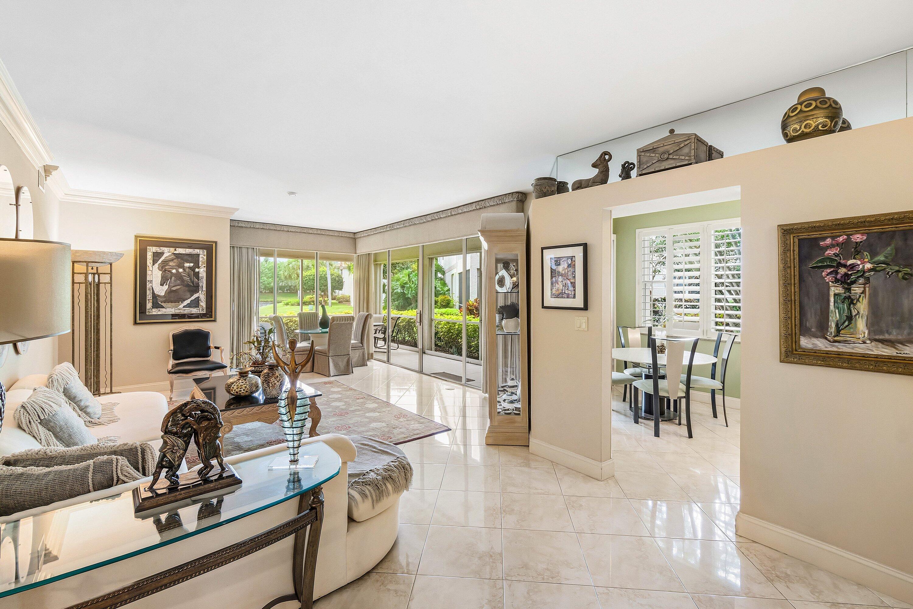 6244 Graycliff Drive, Unit B Boca Raton, FL 33496 - Photo 6 of 80 Family Room