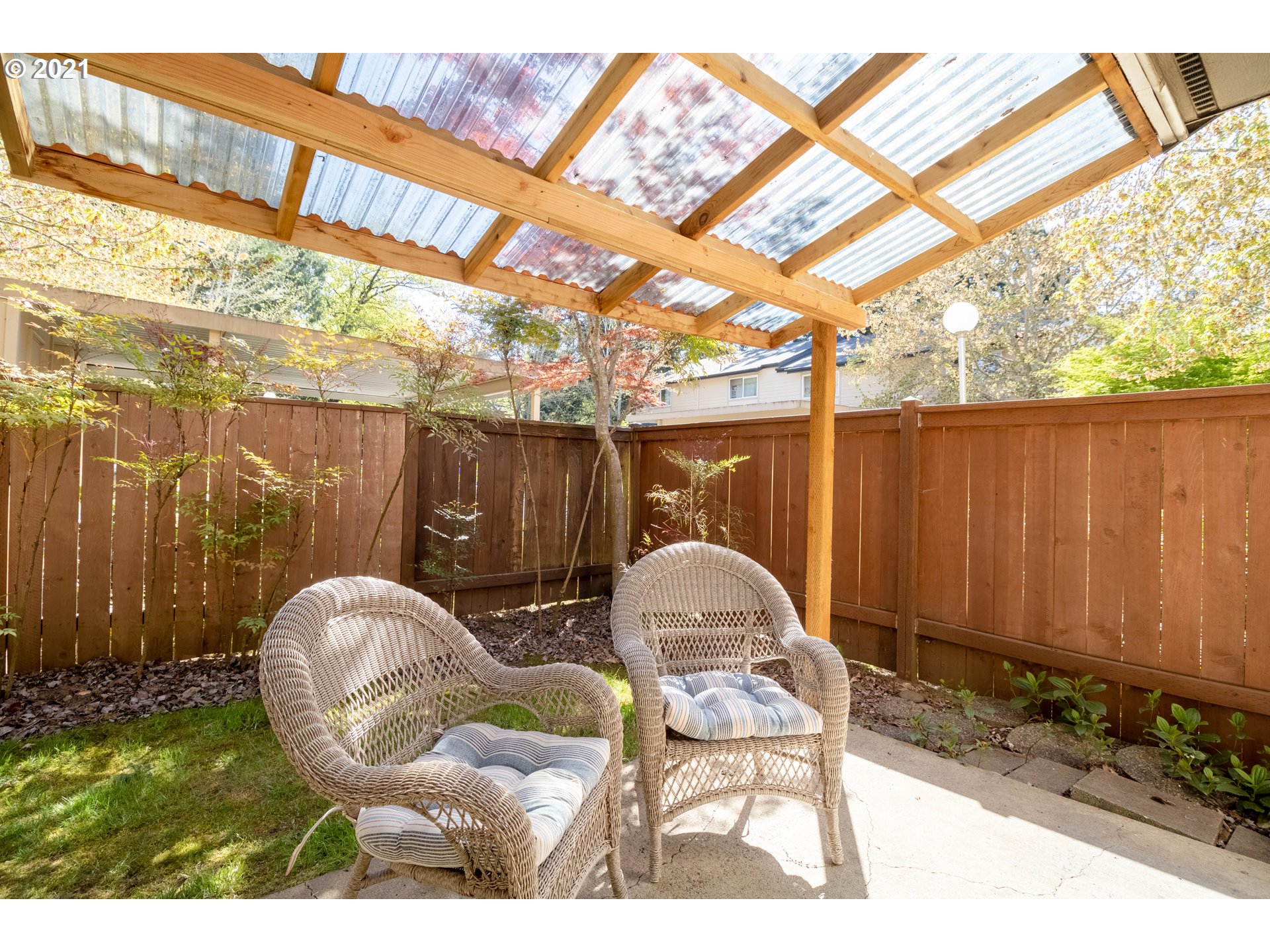 1619 Oak Patch Road Eugene, OR 97402 - Photo 20 of 25 Gallery Image 20