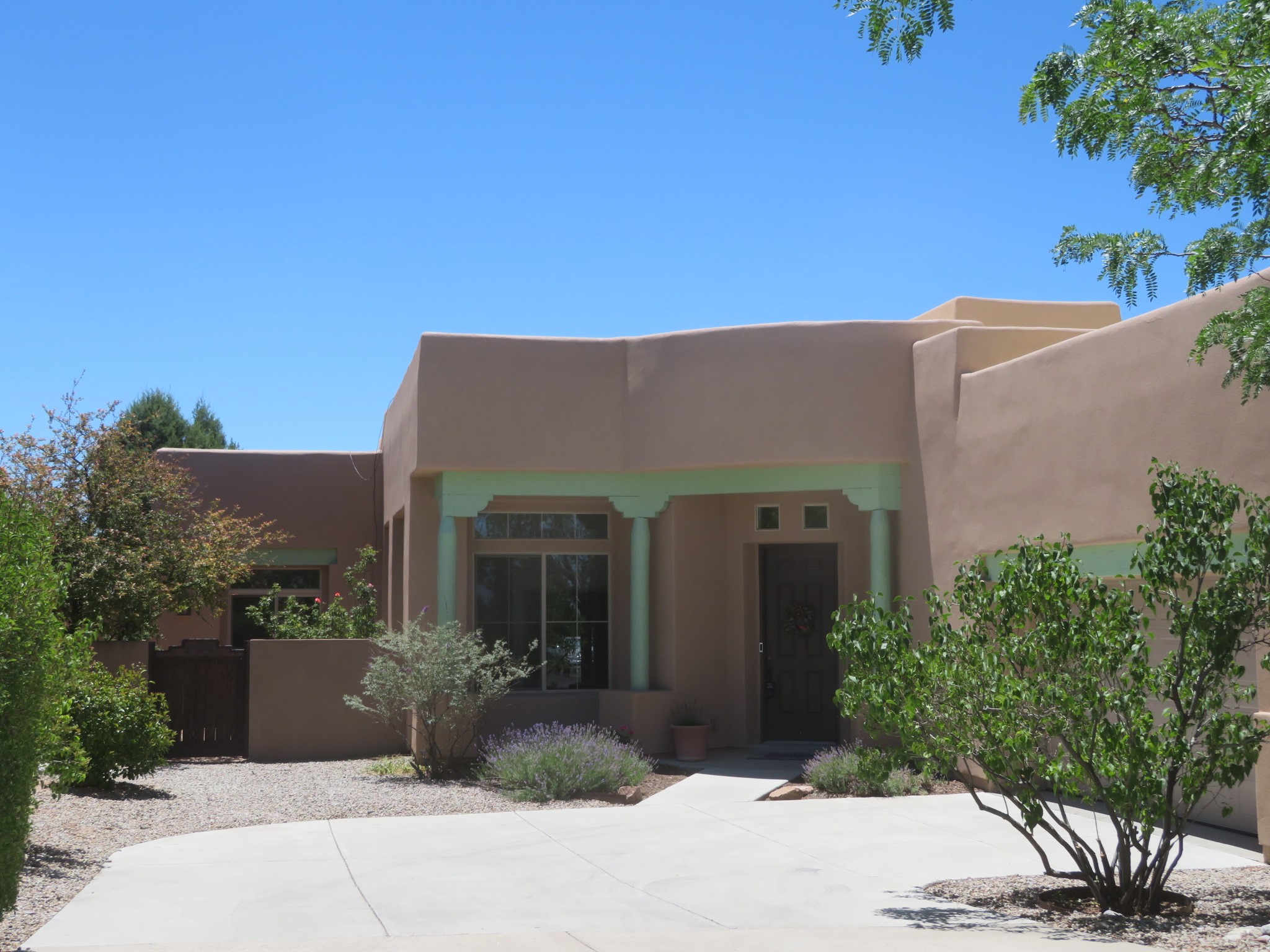 92 Canada Del Rancho Santa Fe, NM 87508 - Photo 1 of 10