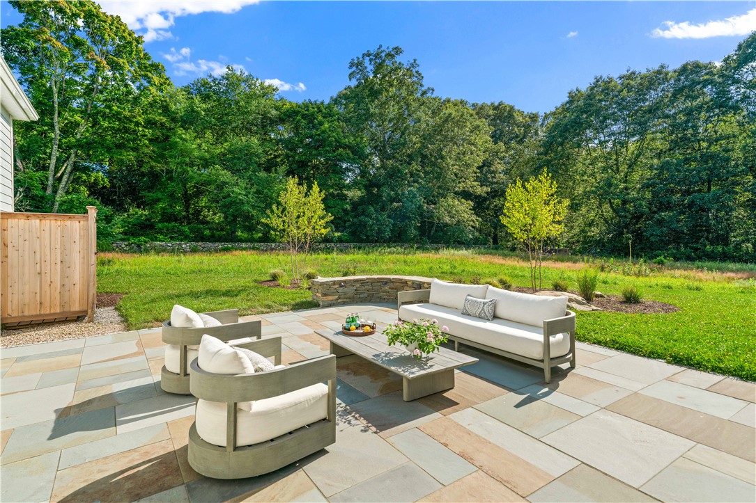 416 Bridgetown Road South Kingstown, RI 02874 - Photo 31 of 39