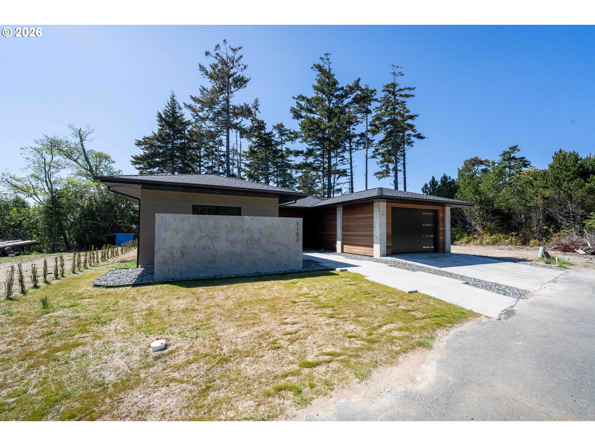 1103 Talus Way Port Orford, OR 97465 - Photo 5 of 38