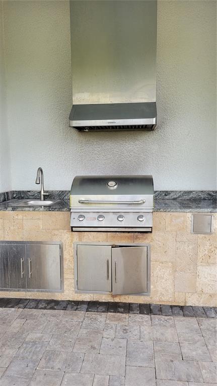 5419 Summit Glen Bradenton, FL 34203 - Photo 31 of 38 a stove top oven sitting inside of a kitchen