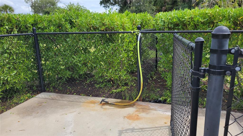 5419 Summit Glen Bradenton, FL 34203 - Photo 35 of 38 a view of a garden