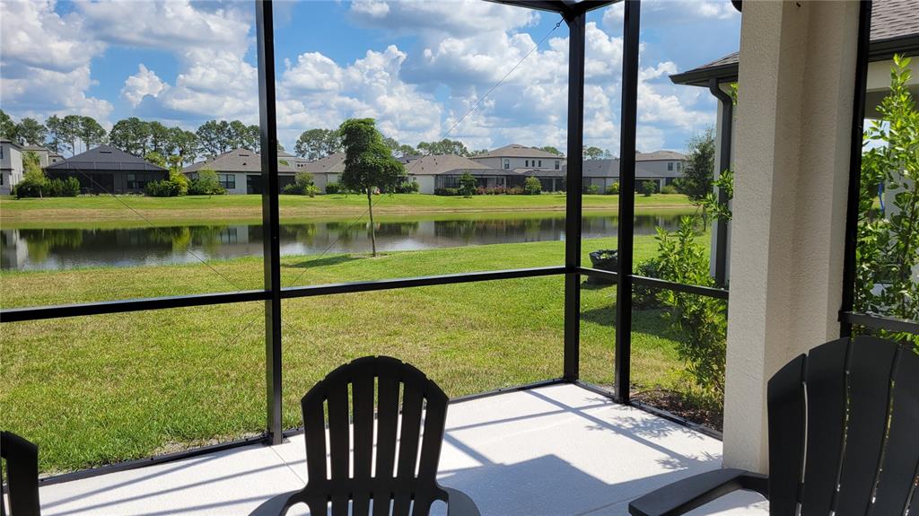 5419 Summit Glen Bradenton, FL 34203 - Photo 10 of 38 a view of a balcony with lake view