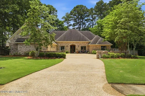 $639,900 | 408 Ashbourn Court, Madison, MS 39110