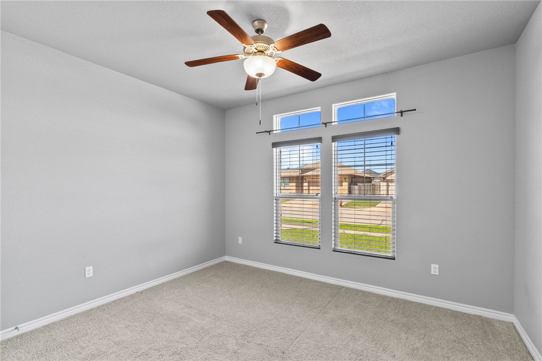 1107 Pasadena Street Portland, TX 78374 - Photo 12 of 20