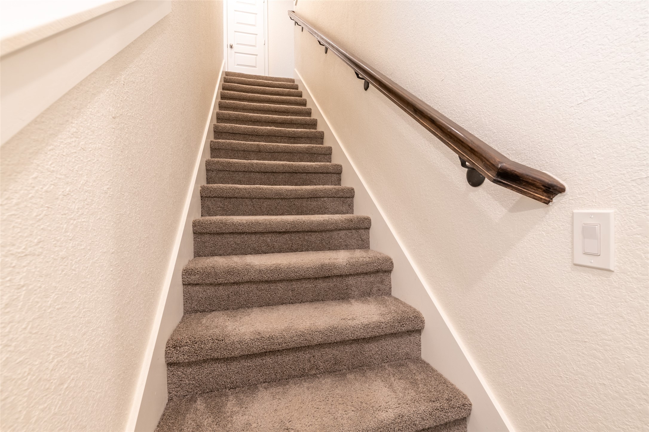 25012 Armagh Road Hempstead, TX 77445 - Photo 19 of 33 a view of entryway