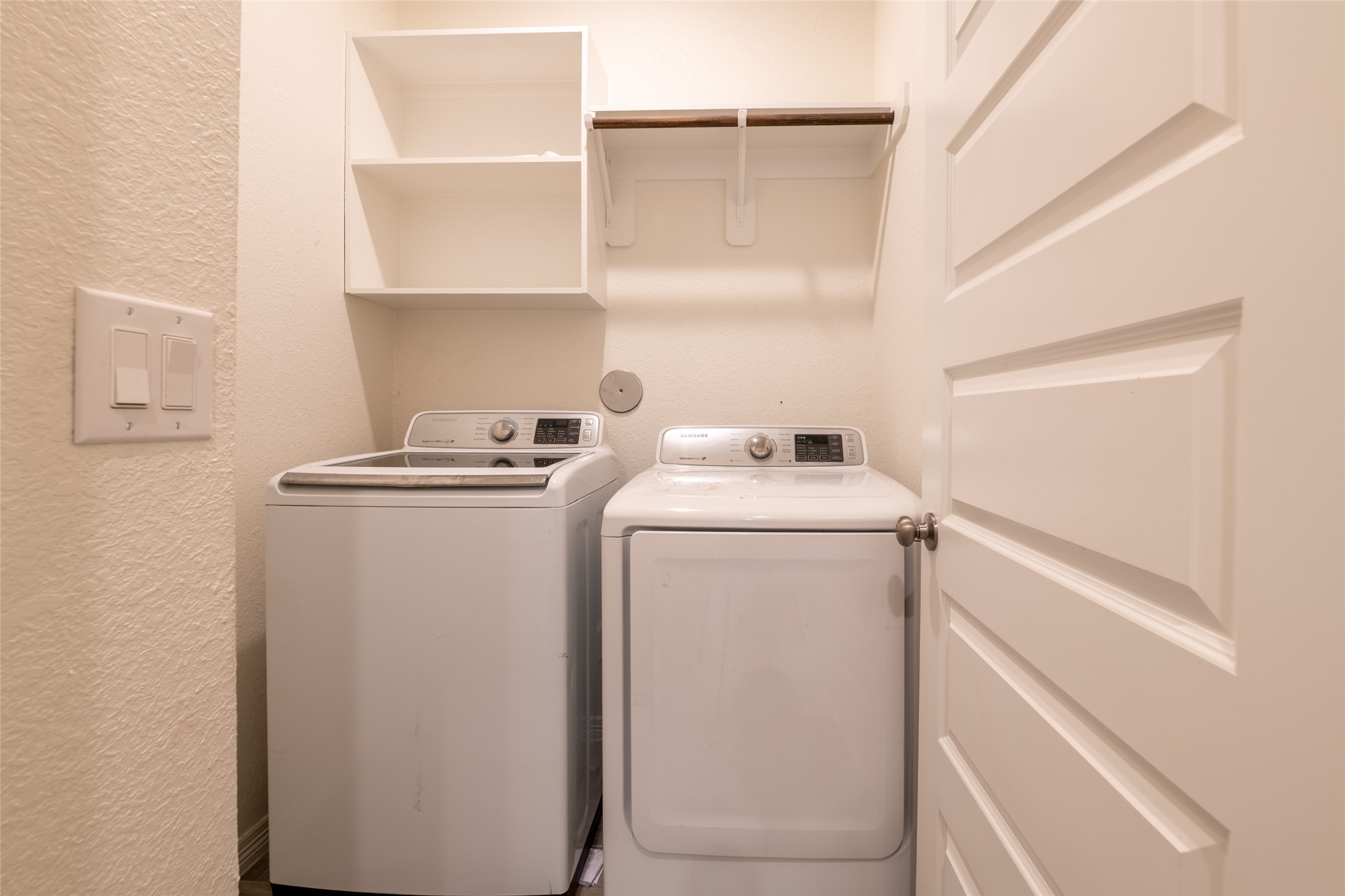 25012 Armagh Road Hempstead, TX 77445 - Photo 29 of 33 a utility room with dryer and washer
