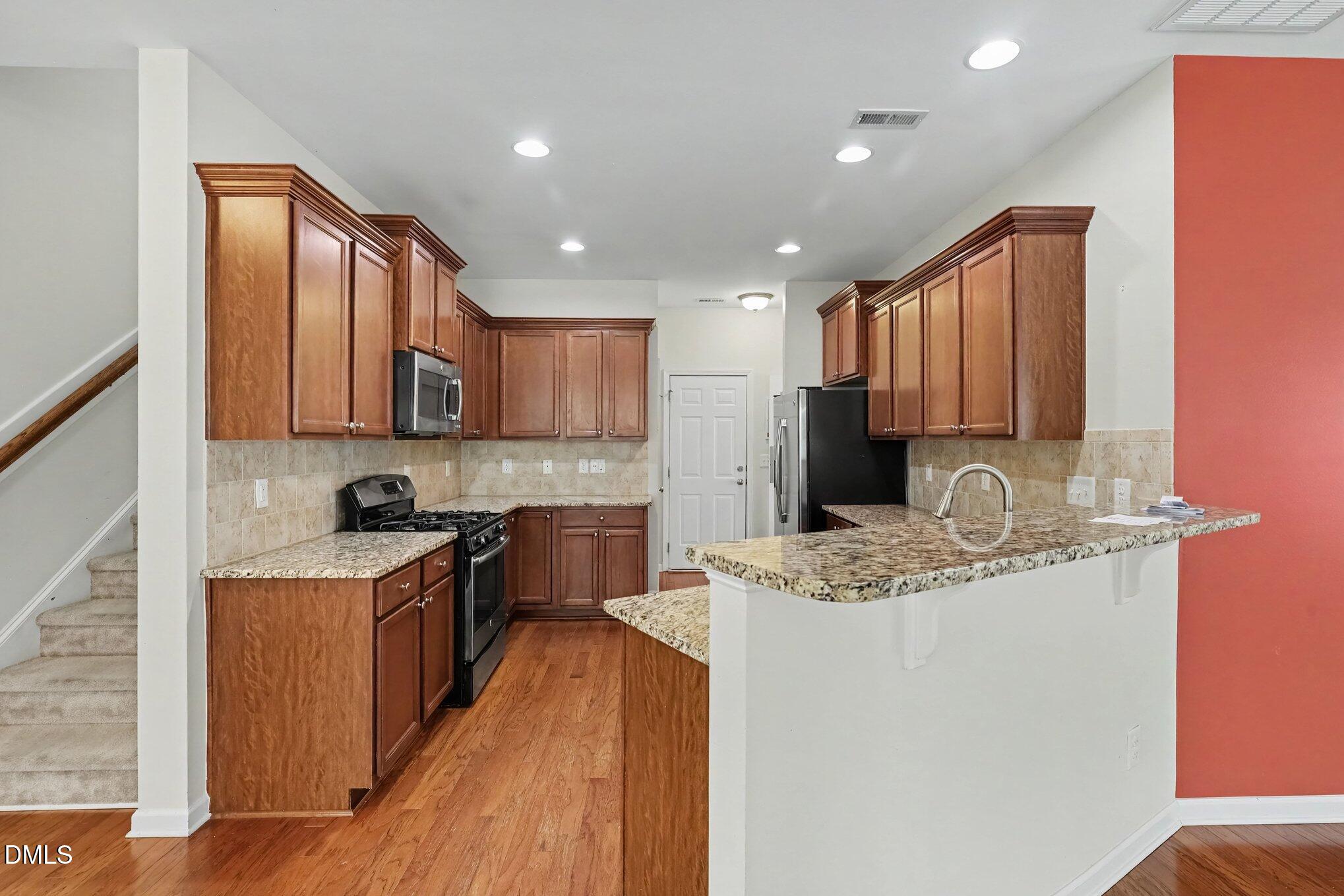 5053 Jelynn Street Raleigh, NC 27616 - Photo 14 of 33 014_file_8546