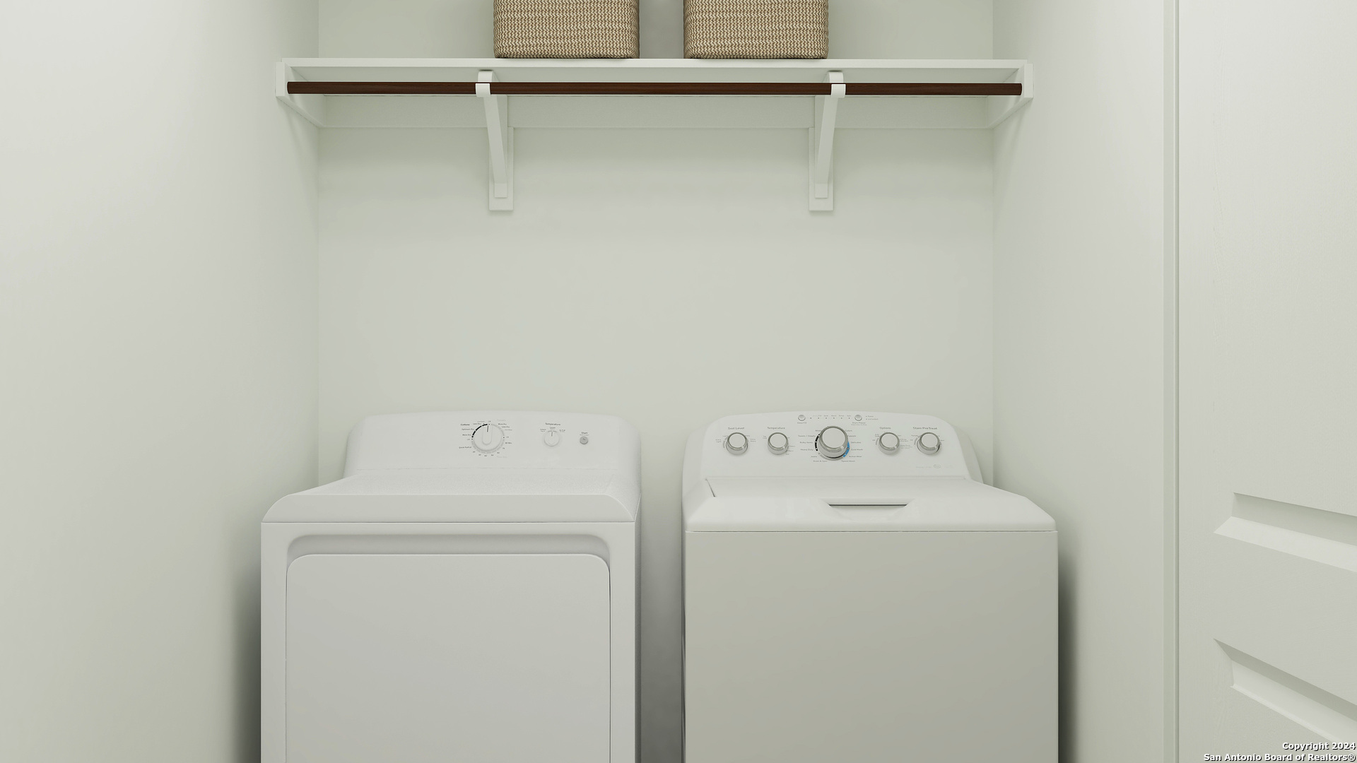 141 Bronco Ridge Pleasanton, TX 78064 - Photo 20 of 21 a utility room with dryer and washer