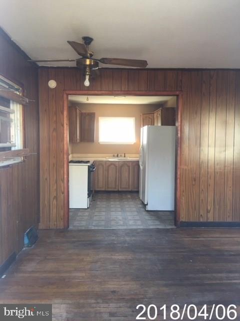 112 County Road Cliffwood, NJ 07721 - Photo 9 of 25
