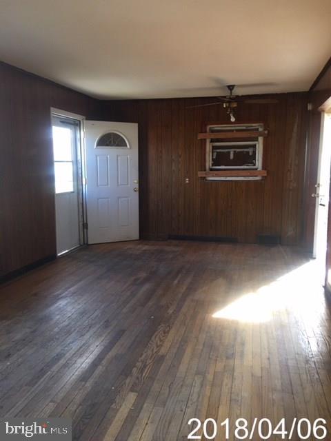 112 County Road Cliffwood, NJ 07721 - Photo 10 of 25