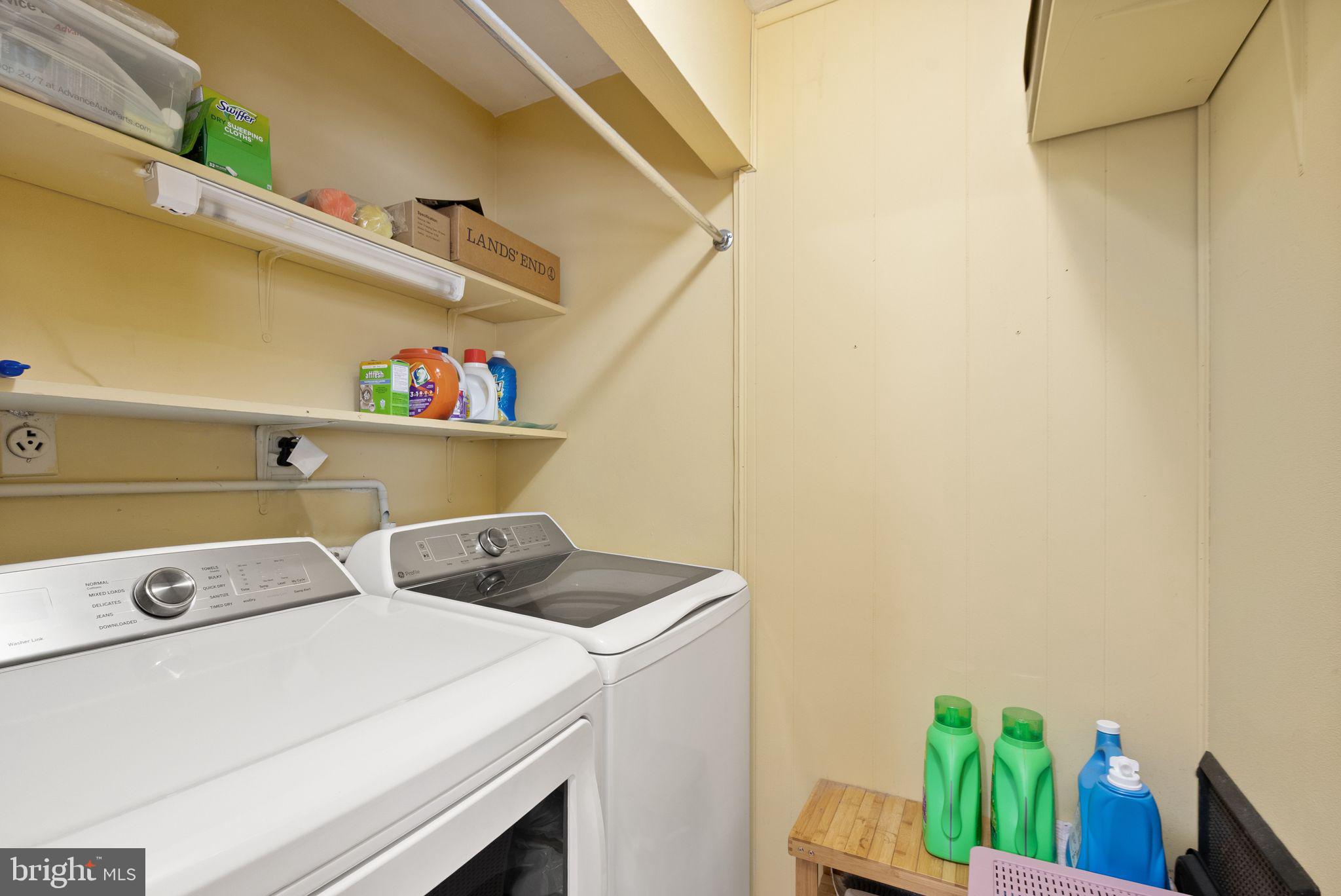 514 West Nettle Tree Road Sterling, VA 20164 - Photo 39 of 49 Washer Dryer 2024