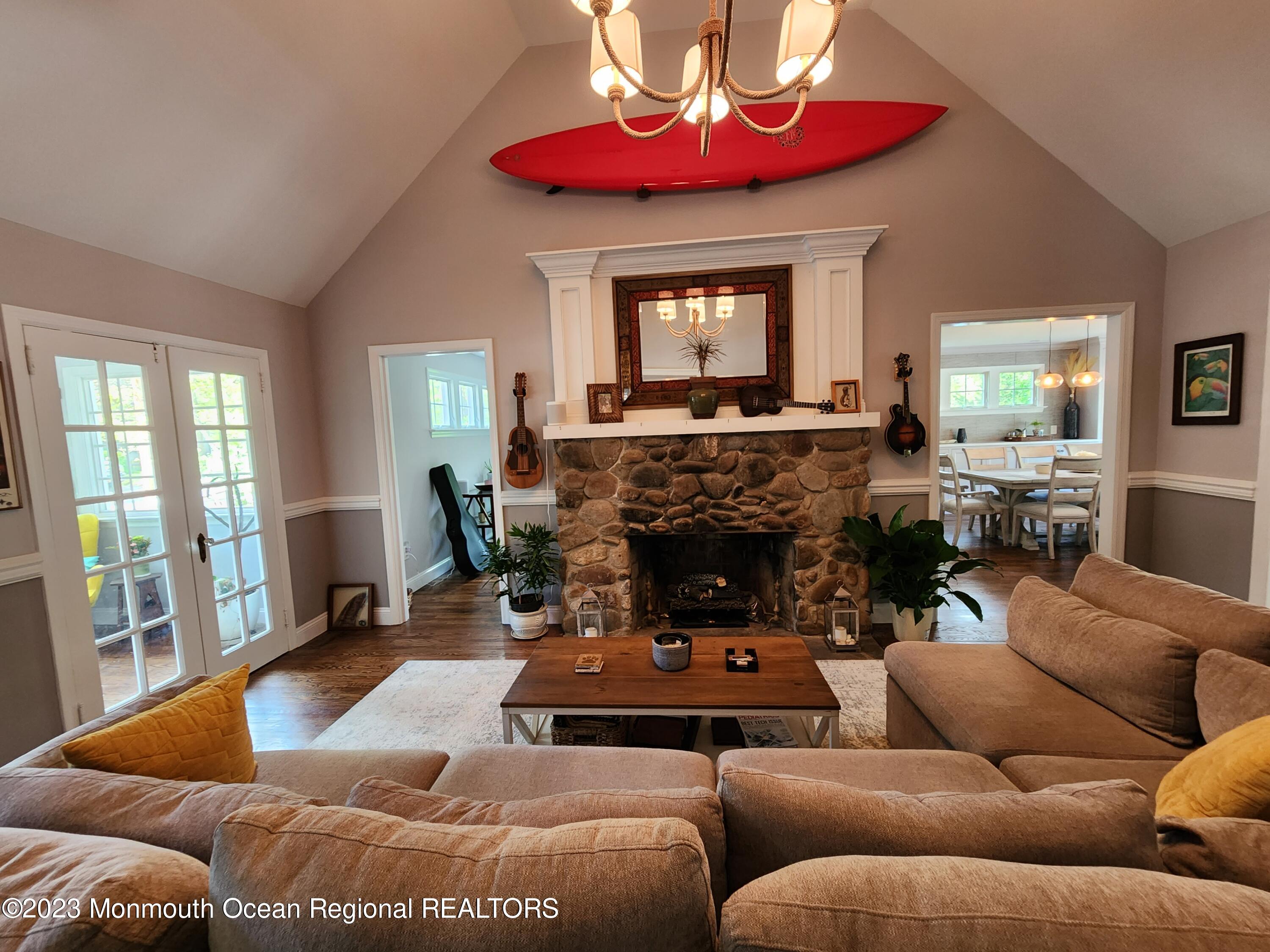 804 Oak Road Brielle, NJ 08730 - Photo 2 of 41 great room