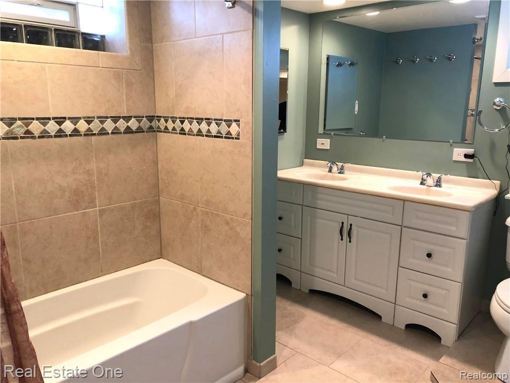 3092 Avalon Road Rochester Hills, MI 48309 - Photo 23 of 31
