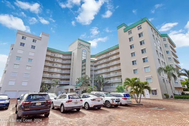 $3,100 | 3400 Ocean Beach Boulevard, Unit 208, Cocoa Beach, FL 32931