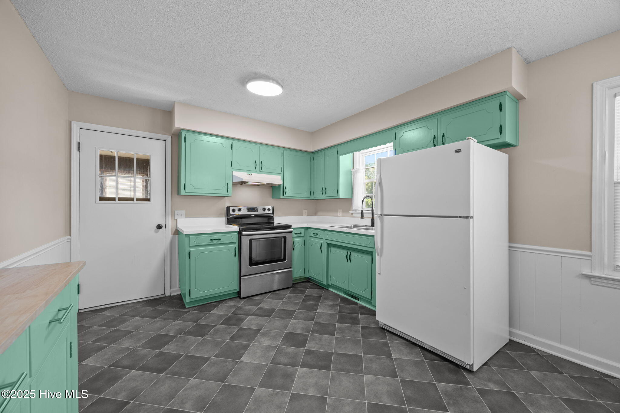 4814 Greenpine Road Farmville, NC 27828 - Photo 2 of 52 28-web-or-mls-IMG_4915