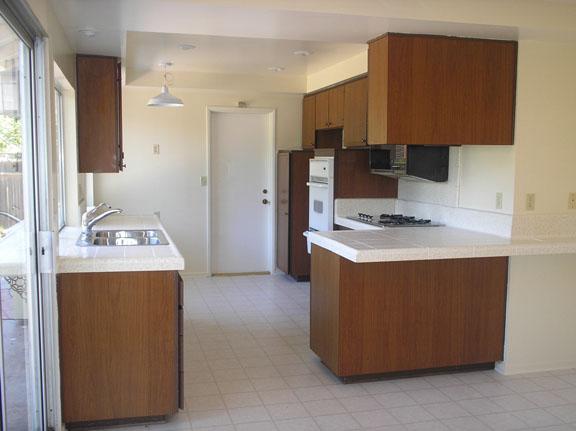5852 Azalea Way Goleta, CA 93117 - Photo 4 of 7 Kitchen