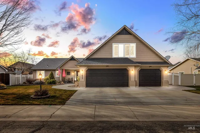 $554,500 | 3631 North Alexis Way, Meridian, ID 83646