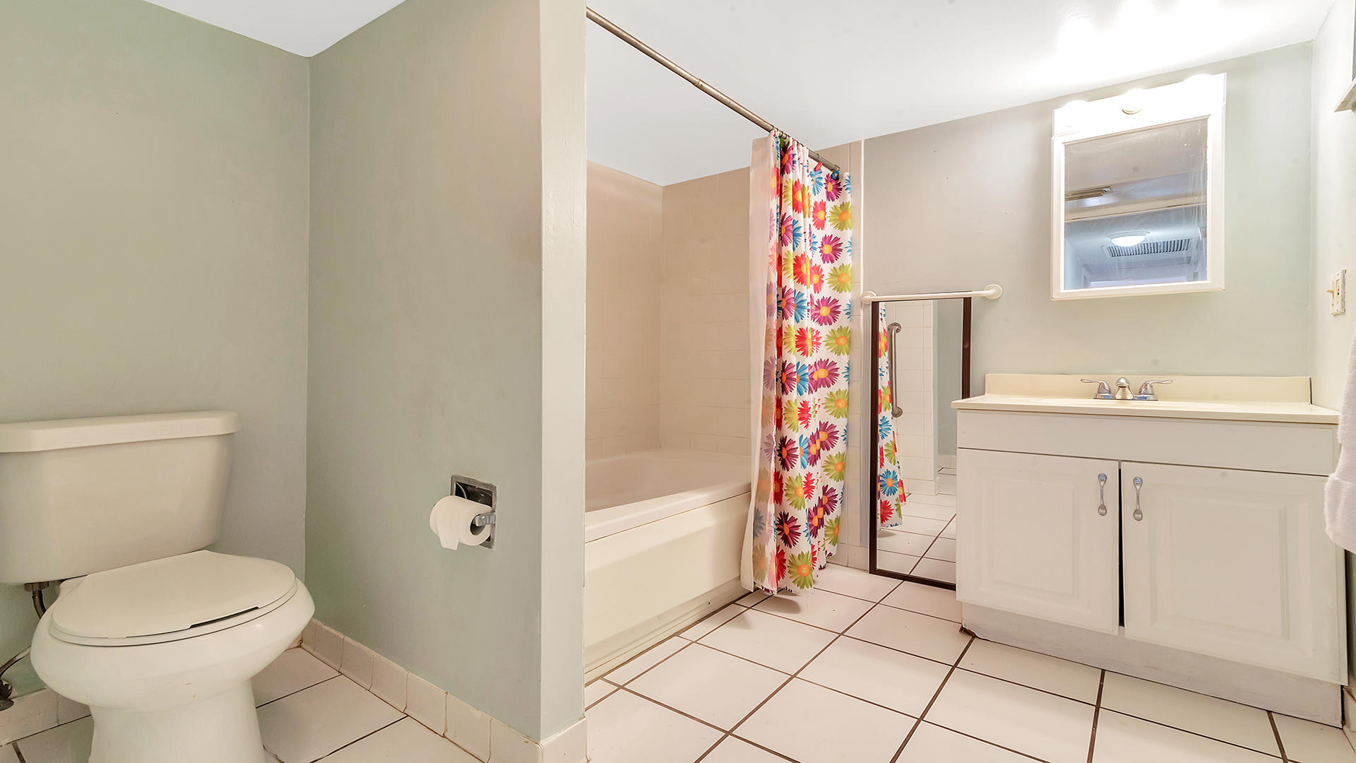1021 Miner Road Lantana, FL 33462 - Photo 14 of 20 Bathroom (1)