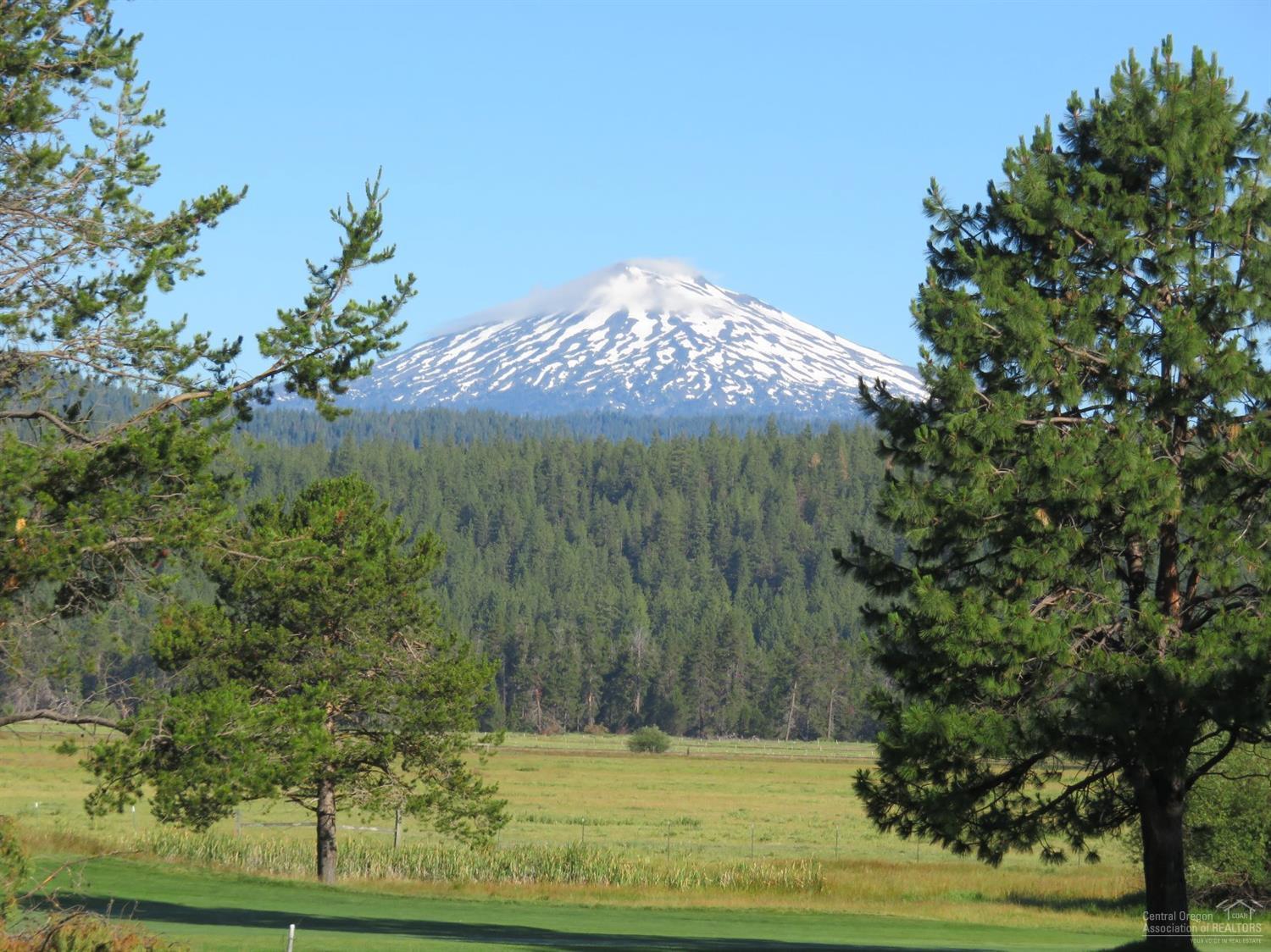 57245 Meadow House Loop Sunriver, OR 97707 - Photo 2 of 24 Additional Photo