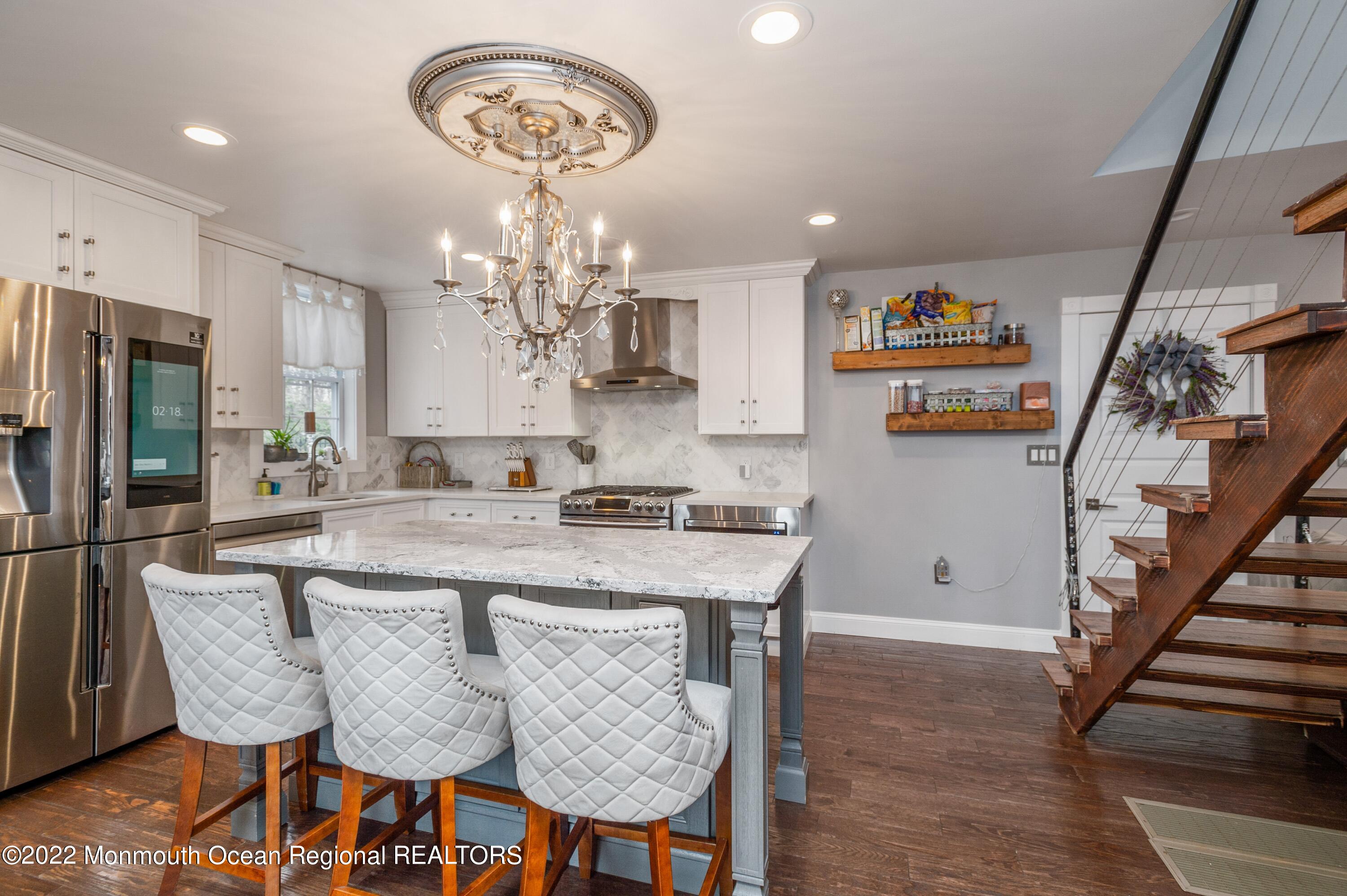 16 Holmdel Road Holmdel, NJ 07733 - Photo 12 of 28 09_16SHolmdelRd_177001_Kitchen_HiRes