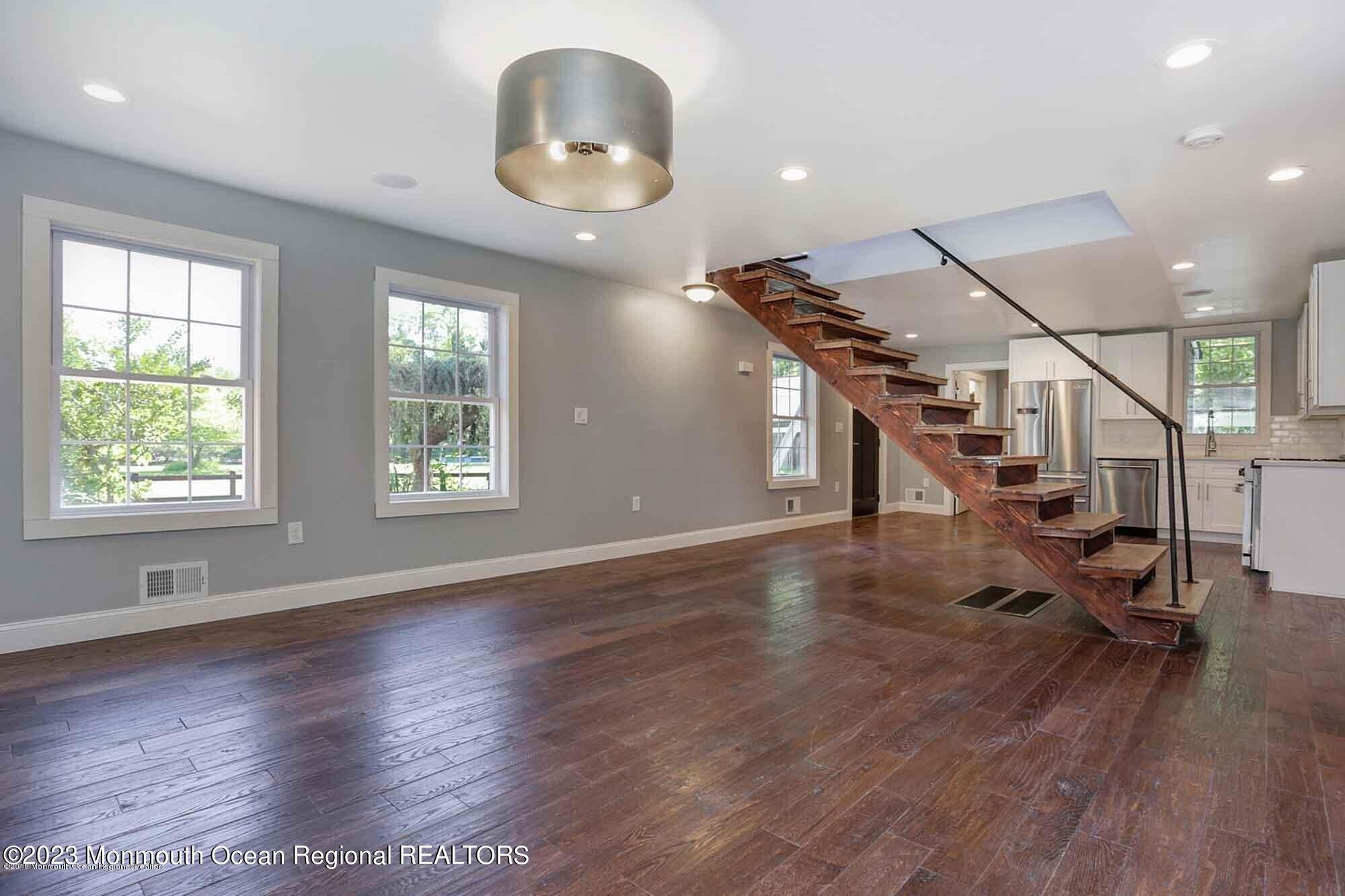 16 Holmdel Road Holmdel, NJ 07733 - Photo 16 of 28 20180613232539472078000000-o